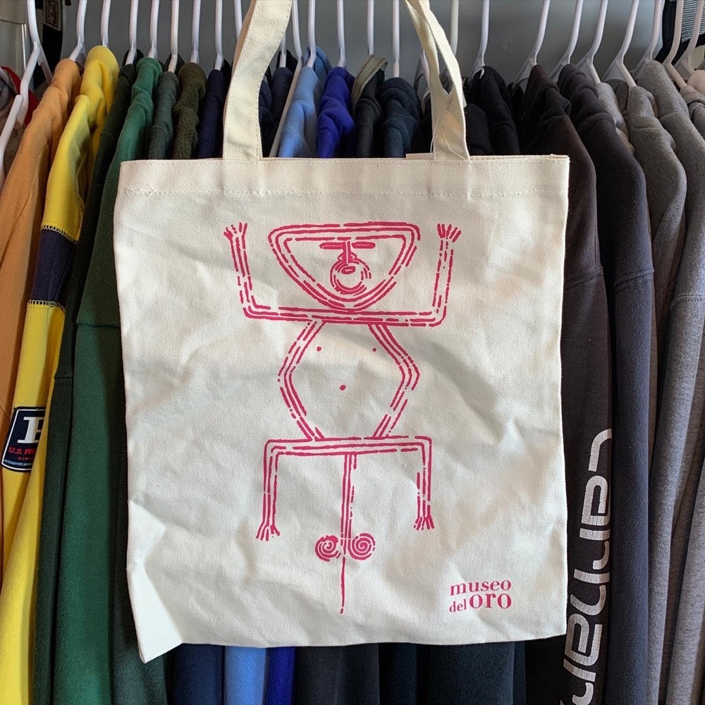Museo del oro tote bag